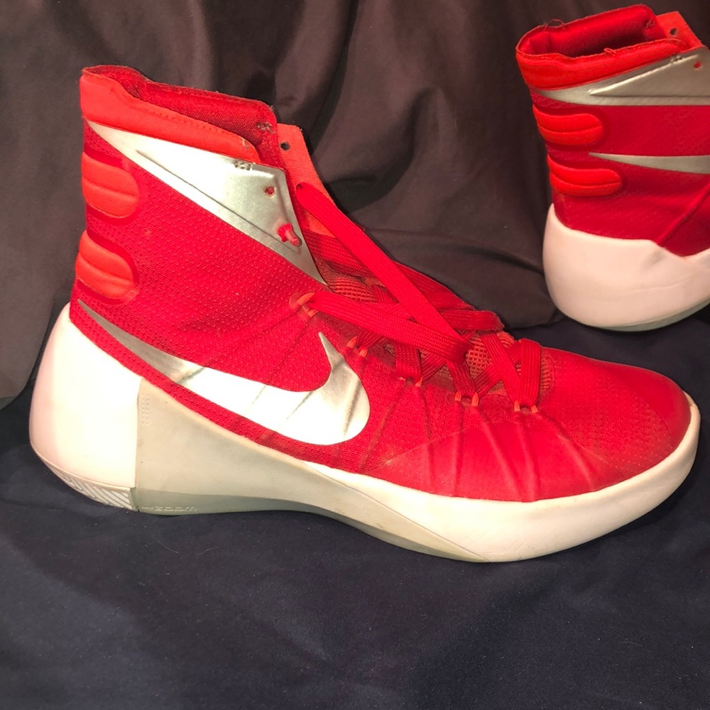 Nike Hyperdunk Shoes